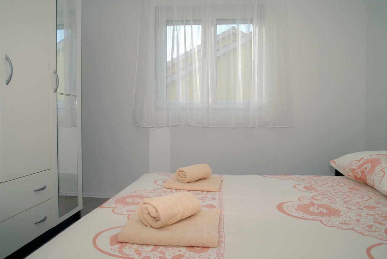 Holiday Home Luka Zadar Exterior photo