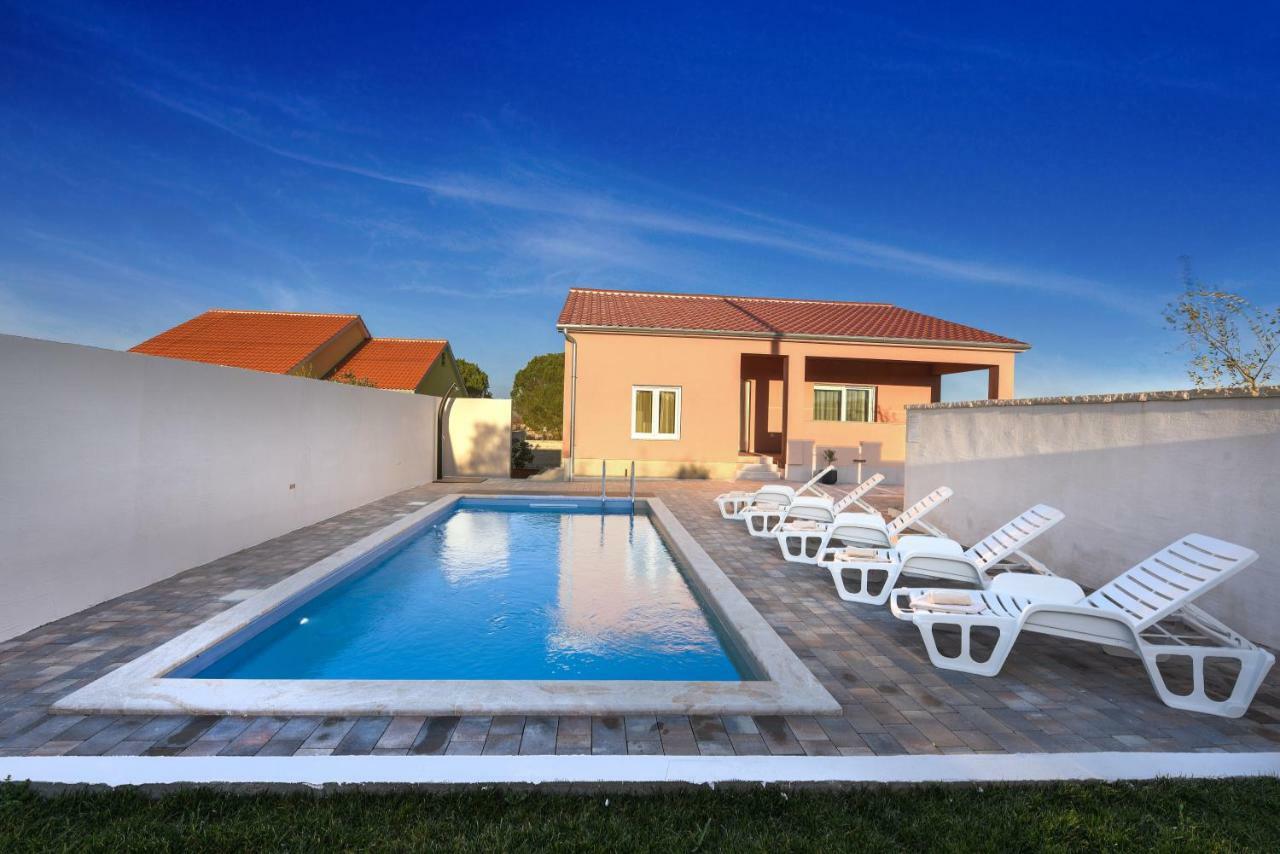 Holiday Home Luka Zadar Exterior photo